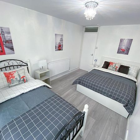 2 Bedroom Flat, Dalston Junction, Londra Dış mekan fotoğraf